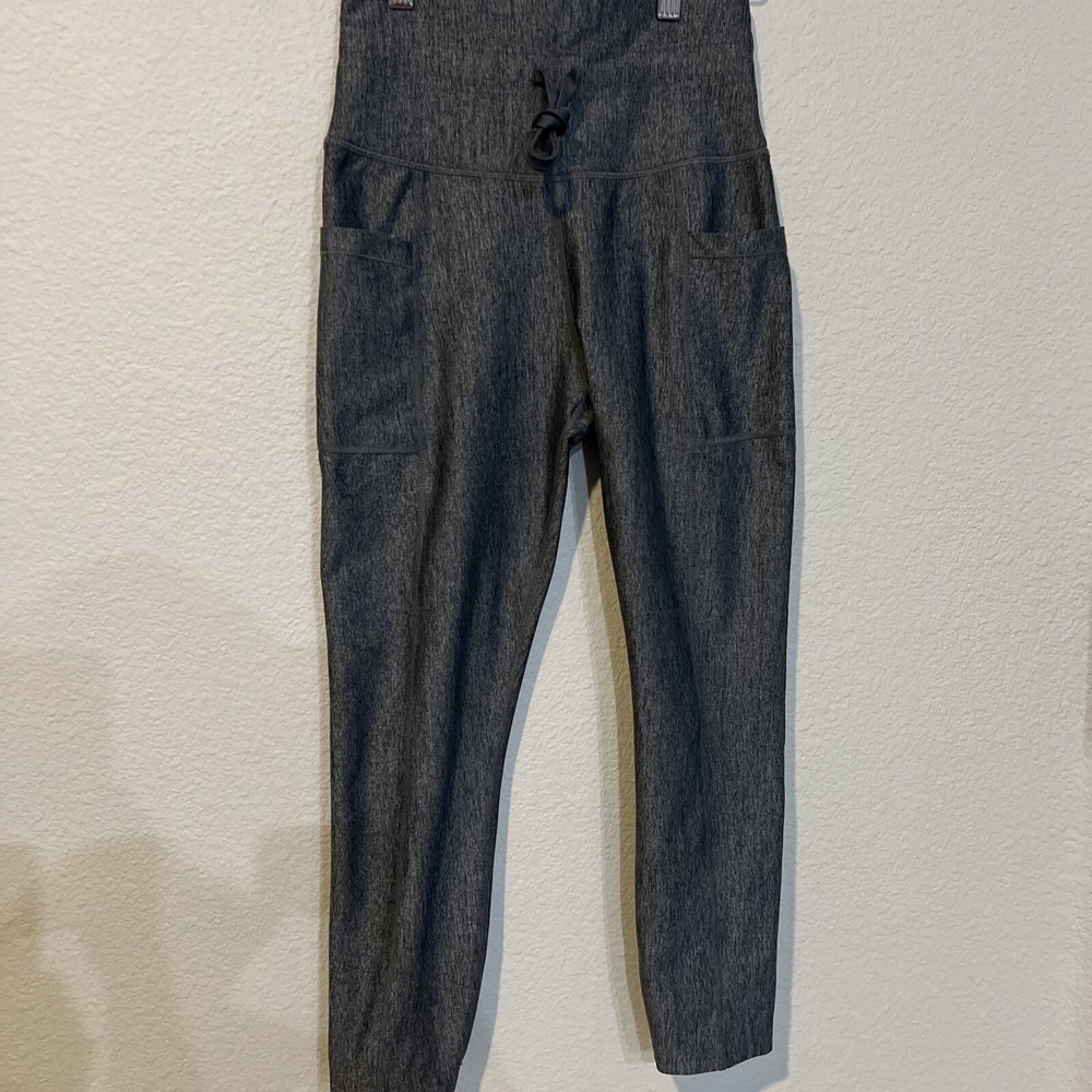 Hype Collection Leggings SIZE SMALL 23 X 21 CARBON GRAY Very Nice!